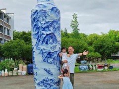 大件瓷：近两层楼高的花瓶 景德镇手工技艺的骄傲