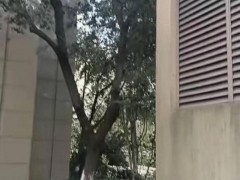 18楼坠楼女孩苏醒男友欲闯病房 家属透露事件经过