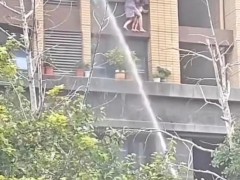 连云港火灾女童父亲成功逃生 母女不幸坠楼引发关注
