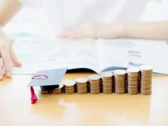 大学生一个月给多少生活费合适，大学生月生活费标准